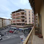 Affitto 4 camera appartamento di 90 m² in Firenze