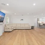 Rent 4 bedroom house of 185 m² in Los Angeles