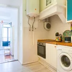 Rent 2 bedroom apartment of 70 m² in lisbon