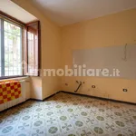 Affitto 3 camera appartamento di 95 m² in Catanzaro