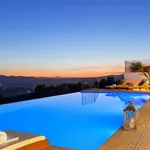 Rent 5 bedroom house in Ibiza