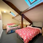 Rent 2 bedroom house in Kirklees