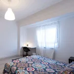 Rent a room of 120 m² in zaragoza