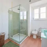 Rent a room in lisbon