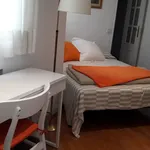 Alquilo 3 dormitorio casa de 120 m² en Madrid