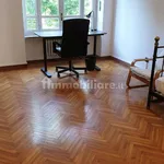 Rent 4 bedroom apartment of 90 m² in Turin