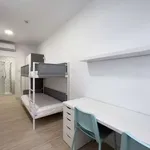 Rent a room of 588 m² in barcelona