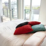 Miete 6 Schlafzimmer wohnung von 147 m² in Berlin