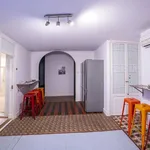 Rent a room of 206 m² in valencia