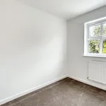 Rent 3 bedroom house of 283 m² in Salford