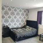 Rent 7 bedroom house in West Midlands