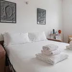 Rent 1 bedroom apartment of 33 m² in milan