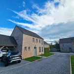 Huur 3 slaapkamer huis van 450 m² in Sart-Bernard