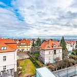 Pronajměte si 3 ložnic/e byt o rozloze 146 m² v Prague