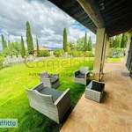 Rent 6 bedroom house of 250 m² in Florence