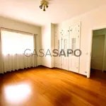 Rent 4 bedroom house of 194 m² in Mafra