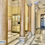 Rent 5 bedroom apartment of 200 m² in Rome