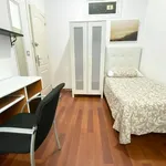 Rent a room of 55 m² in Madrid