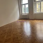 Pronajměte si 4 ložnic/e byt o rozloze 131 m² v Praha