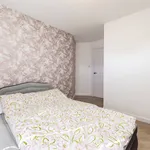 Rent 3 bedroom apartment in  Aberdeen