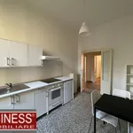 Affitto 3 camera appartamento di 70 m² in Milano