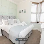 Rent 2 bedroom apartment in South West England