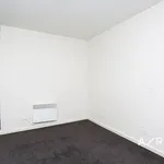 Rent 2 bedroom apartment in Footscray