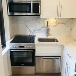 Rent 2 bedroom apartment in Manhattan