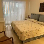 Alquilo 3 dormitorio apartamento de 200 m² en Marbella