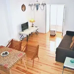 Rent 4 bedroom apartment of 50 m² in Lisboa