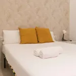 Rent 4 bedroom apartment in madrid