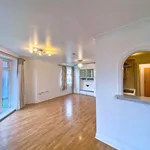 Rent 2 bedroom apartment in Fleet