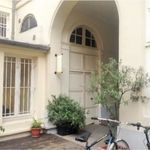 Rent 1 bedroom apartment of 700 m² in Paris