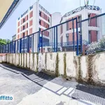 Affitto 3 camera appartamento di 88 m² in Naples