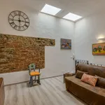 Rent 1 bedroom apartment of 50 m² in Florence