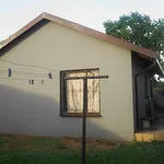 Rent 2 bedroom house of 494 m² in Soweto