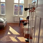 Rent a room of 100 m² in Berlin