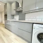 Rent 3 bedroom flat in Yorkshire And The Humber