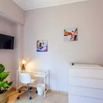 Rent a room of 170 m² in Valencia