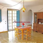 Rent 3 bedroom house of 100 m² in Campofelice di Roccella