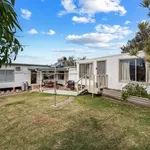 Rent 4 bedroom house in Port Macquarie