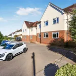 Rent 4 bedroom apartment in Reigate and Banstead