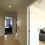 Rent 3 bedroom flat in Edinburgh