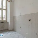 Affitto 4 camera appartamento di 110 m² in Turin