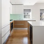 Rent 3 bedroom apartment of 156 m² in New York