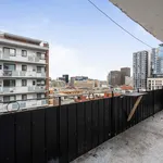 Appartement de 592 m² avec 3 chambre(s) en location à Montreal