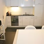 Miete 2 Schlafzimmer wohnung von 65 m² in Zürich