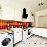 Rent 2 bedroom apartment of 89 m² in Prague