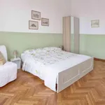 Rent a room in turin