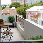 Rent 4 bedroom apartment of 130 m² in lisbon